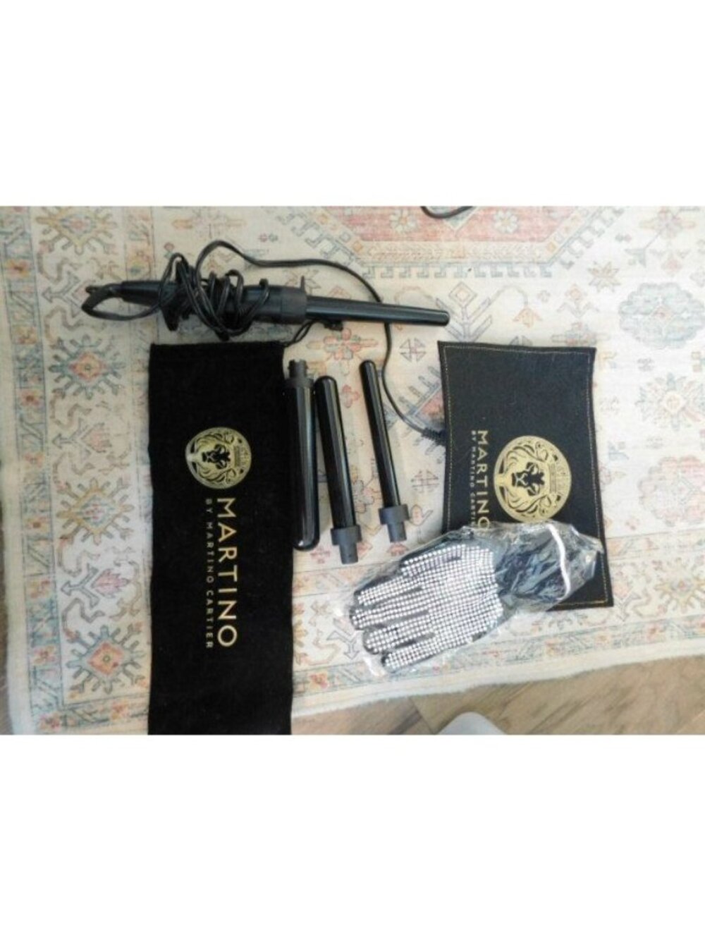 Martino Cartier Curling Iron with 4 Removable Size barrels Works Great